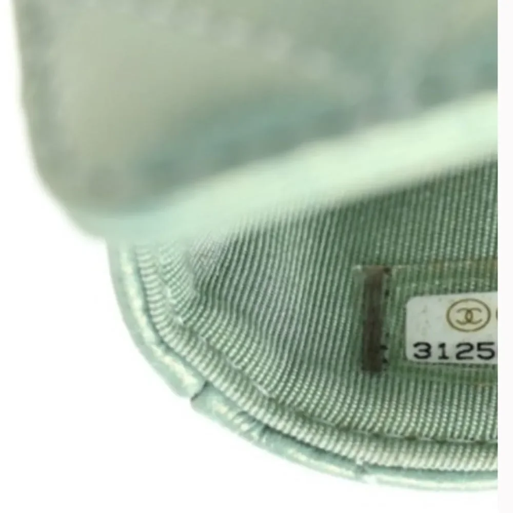 *CHANEL* 2021 Iridescent Mint Green 🌟Caviar🌟 Quilted Pearl Micro WOC - Picture 7 of 10